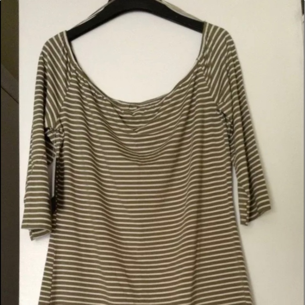 BNWT HIGHLINE COLLECTION STRIPED SCOOP NECK OLIVE GREEN & WHITE 3/4 SLEEVE TOP